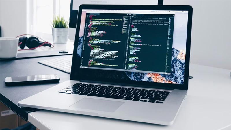 بهترین لپ تاپ‌های برنامه نویسی 2025 در بازار ایران