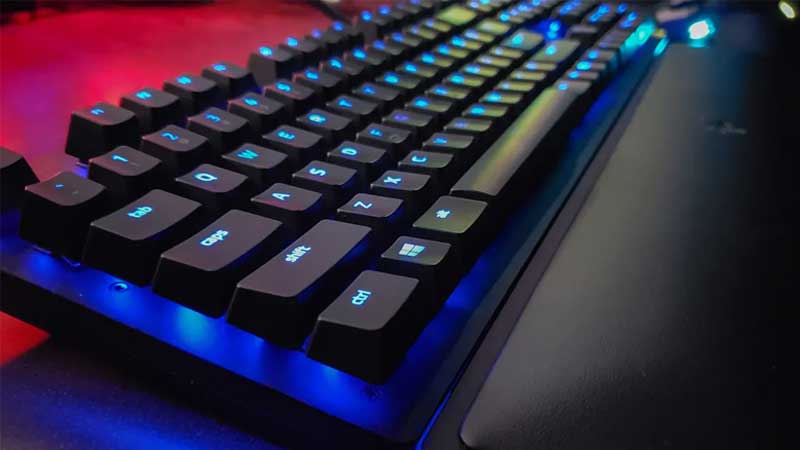 بهترین کیبوردهای 2025 برای تایپ، گیم، مسافرت، گوشی و …