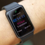 نقد و بررسی نقد و بررسی گلکسی فیت 3