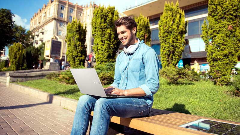 راهنمای انتخاب لپ‌ تاپ مناسب دانش‌آموزان