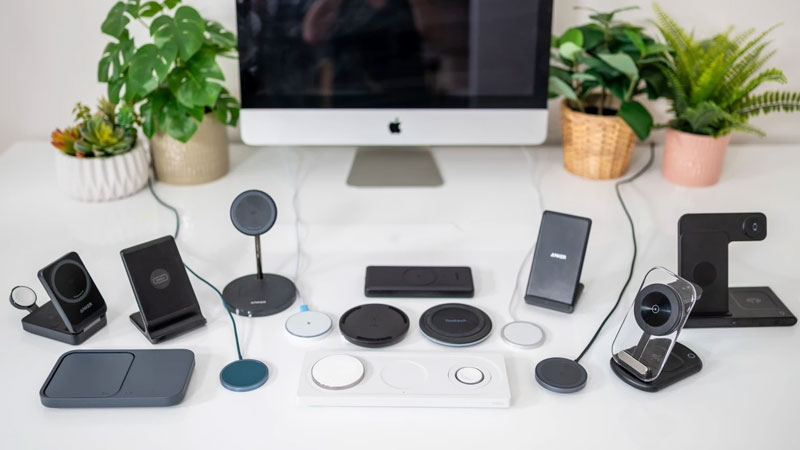 بهترین شارژرهای بی‌سیم 2025؛ راهنمای انتخاب و خرید مدل‌های سریع